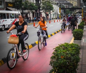 avenida larco bike path