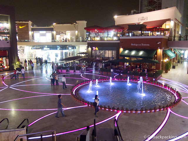 jockey plaza mall surco lima peru